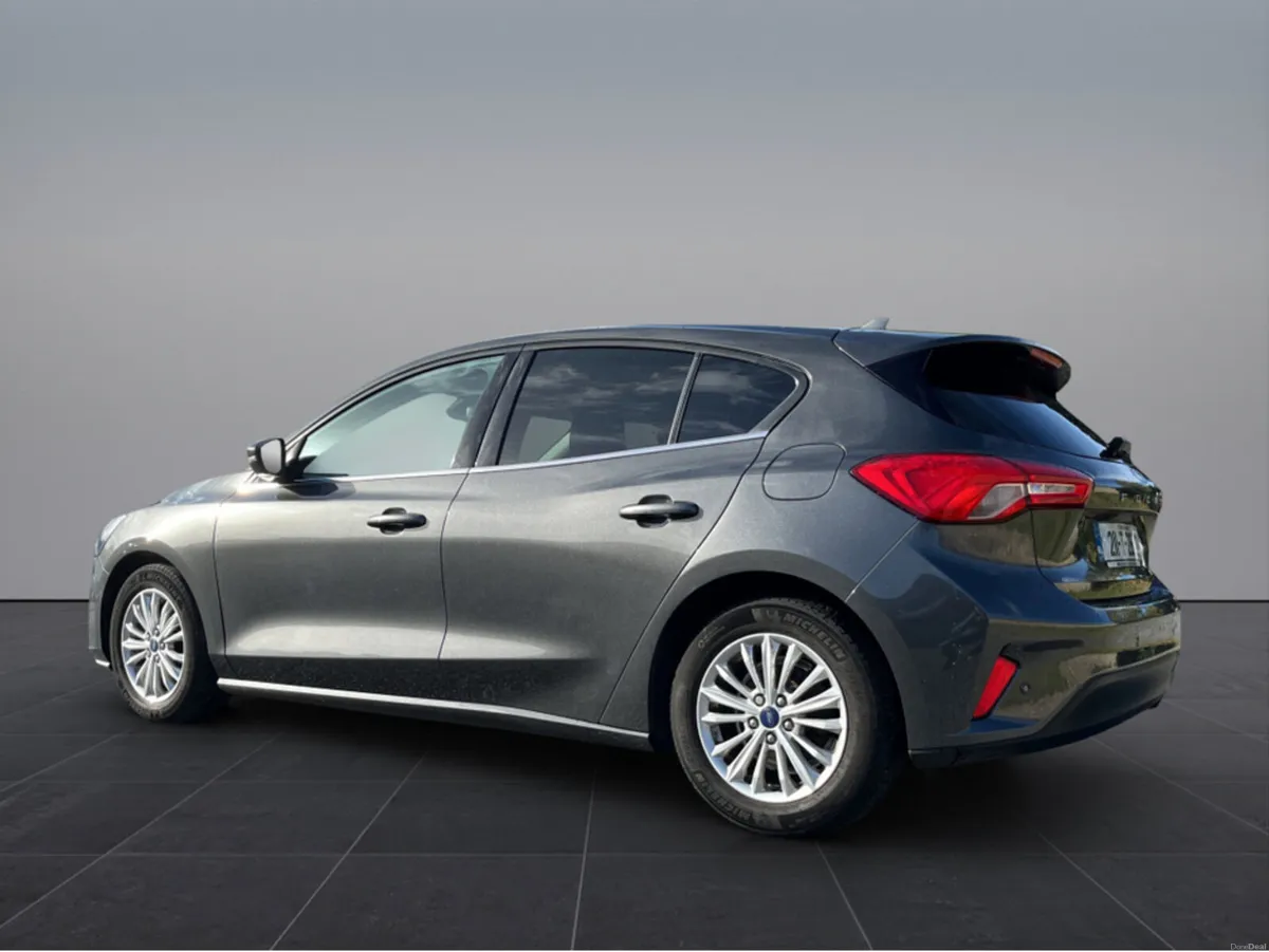 Ford Focus 1.0 T TITANIUM ED MHEV EBST - Image 5