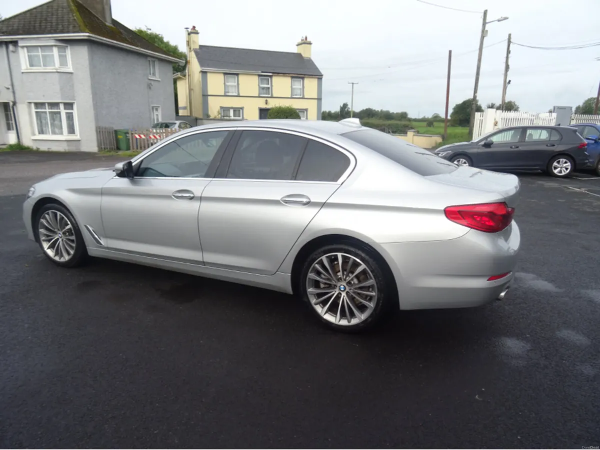BMW 5-Series SE 520 D 4DR AUTO - Image 4