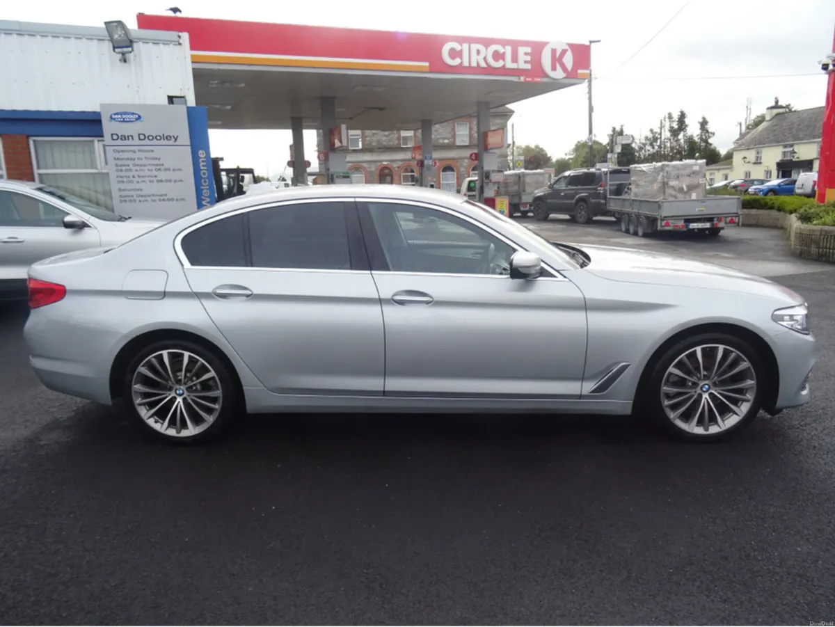 BMW 5-Series SE 520 D 4DR AUTO - Image 6