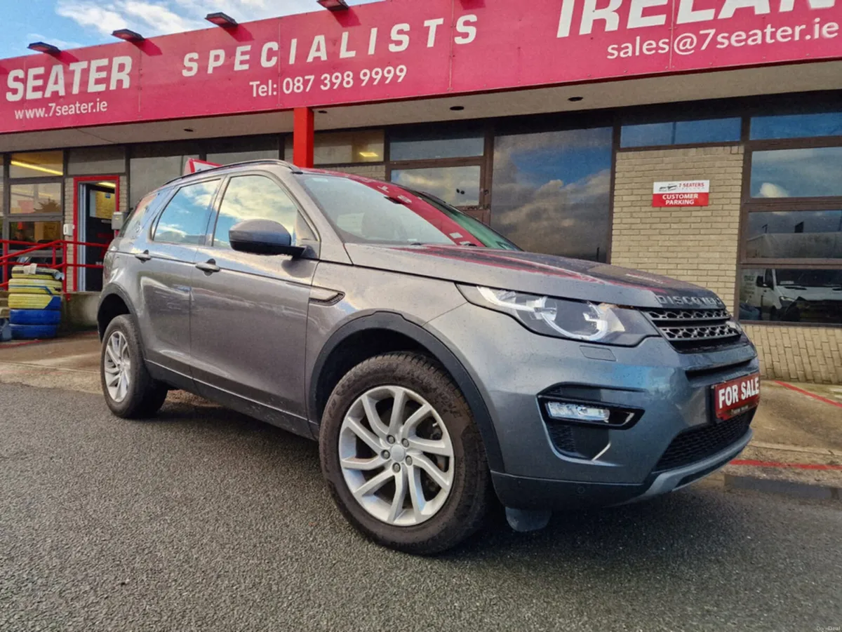 Land Rover Discovery 7seater SE SPORT 4X4 LOW MILE - Image 1