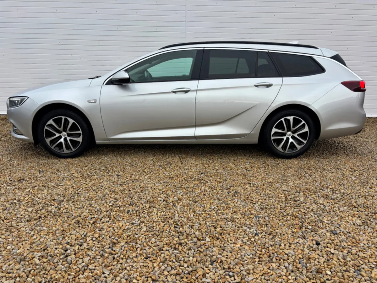 Vauxhall Insignia 1.6 CDTI ECOTEC DESIG DESIGN 109 - Image 4