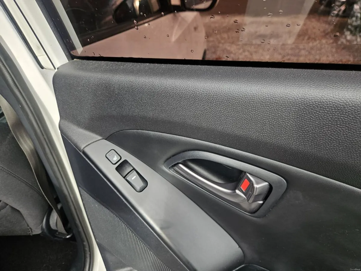 Hyundai ix35 2WD Comfort 4DR - Image 4