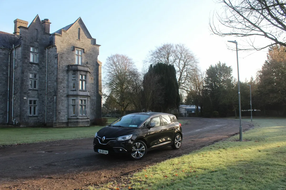 Renault Scenic 2018 - Image 1