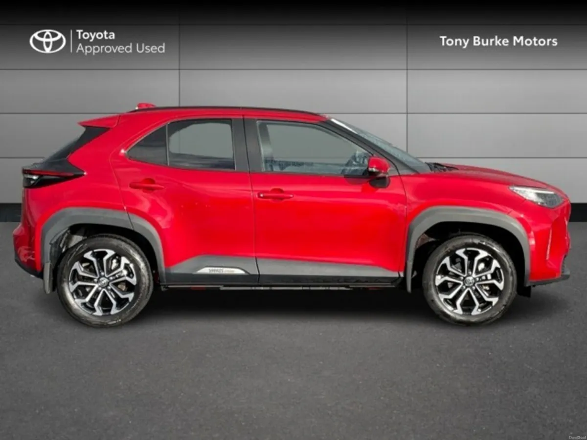 Toyota Yaris Cross - Save EUR 3,500 - LunaSport Mo - Image 3