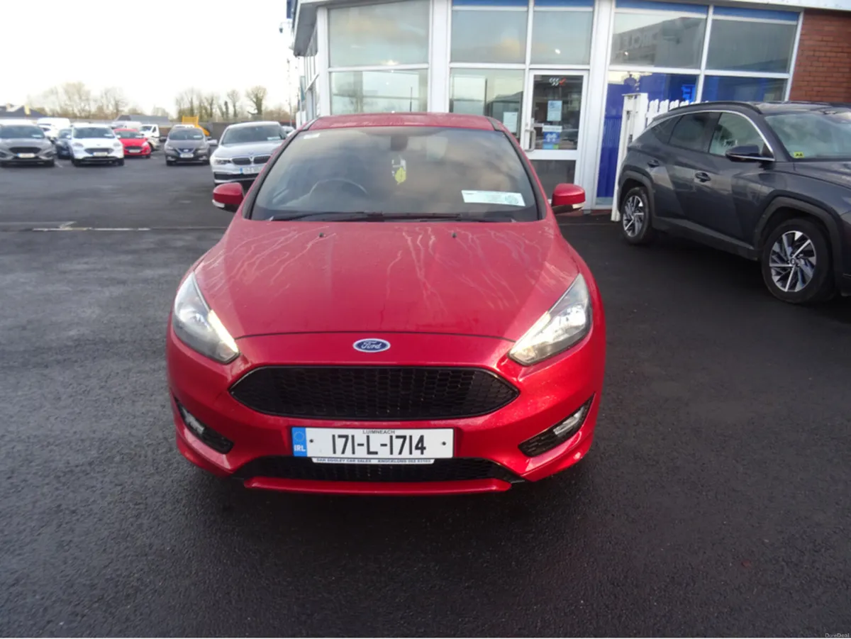 Ford Focus ST-LINE 1.5 TD 120PS 6SPEED 4DR - Image 3