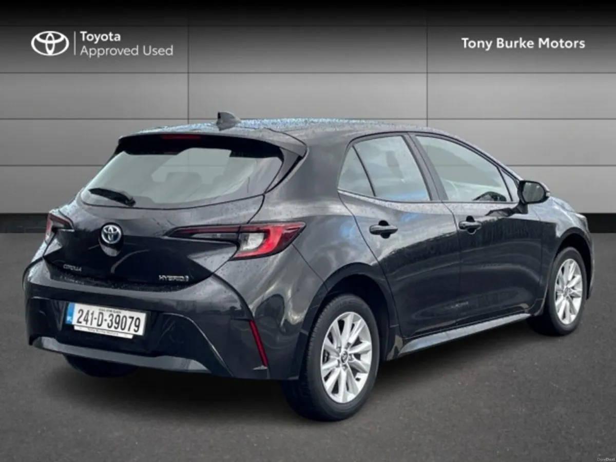 Toyota Corolla Hatchback 5dr Hybrid - Luna Edition - Image 2