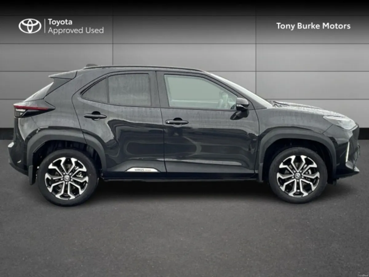 Toyota Yaris Cross - Save EUR 3,700 - LunaSport Mo - Image 3