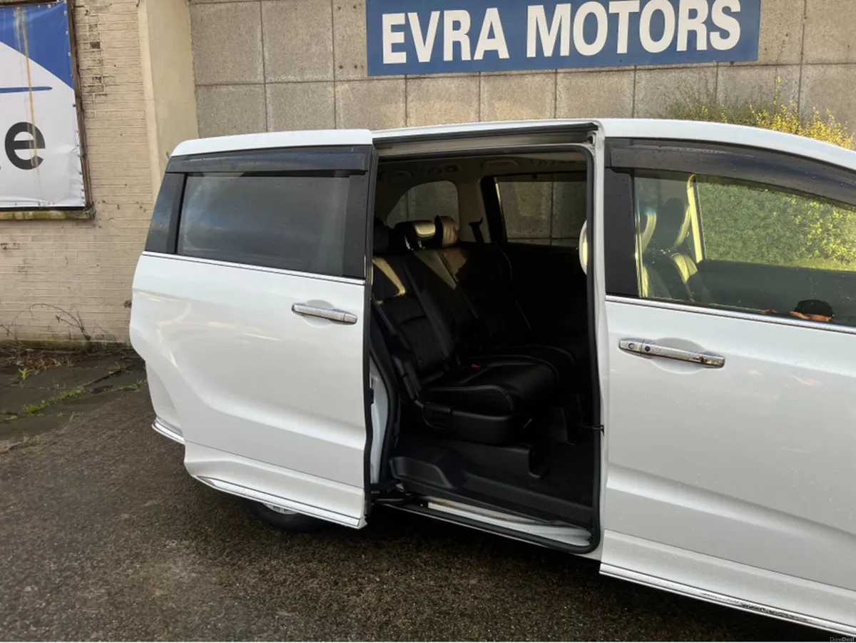 Honda Odyssey 8 SEATER ABSOLUTE AUTOMATIC HYBRID 2 - Image 4