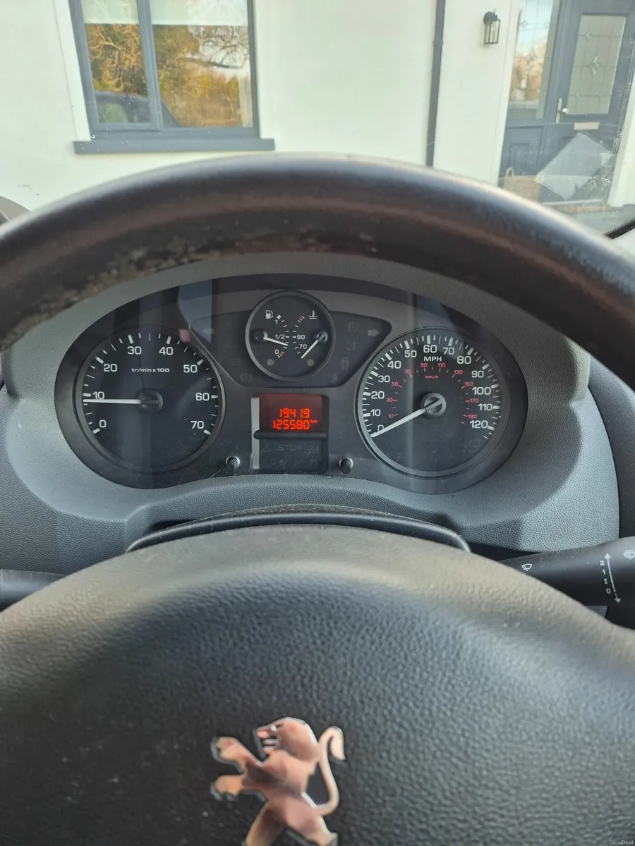 Peugeot Expert 2011 - Image 2