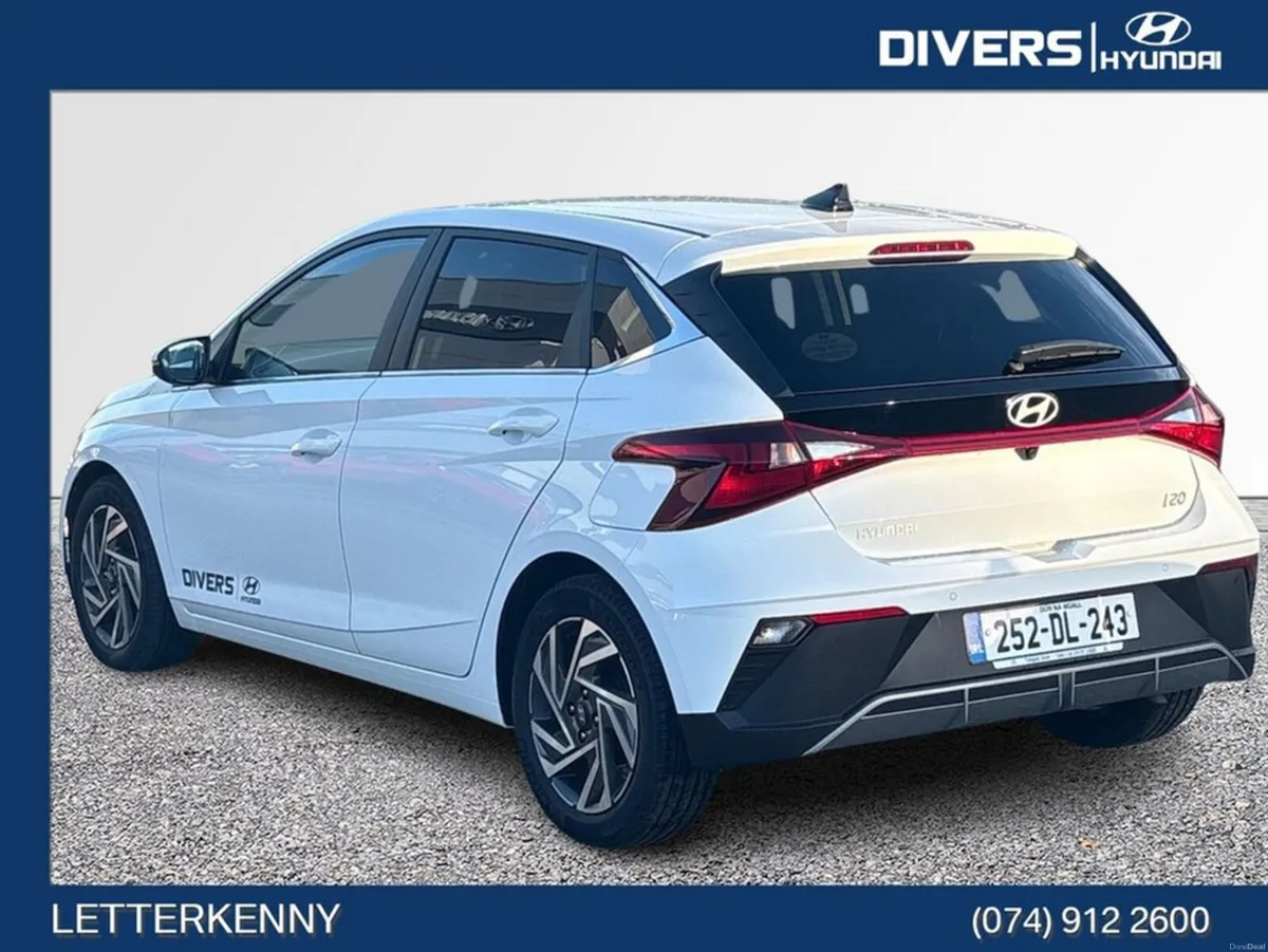 Hyundai i20 Deluxe Plus - Image 2