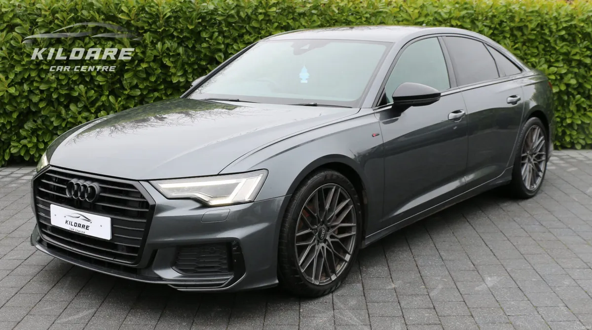 AUDI A6 S LINE 40 TDI BLACK EDITION - Image 2