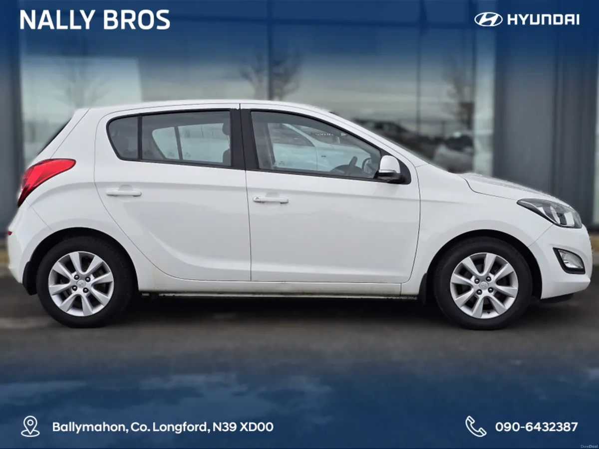 Hyundai i20 ACTIVE 74BHP 5DR - Image 3