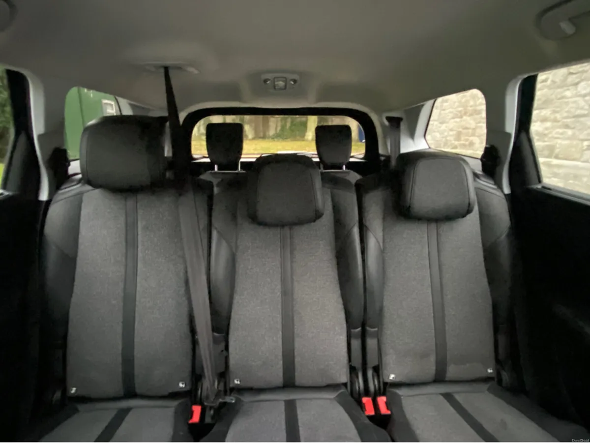 Peugeot 5008 ALLURE AUTO BLUE HDI 130 A AUTOMATIC* - Image 3