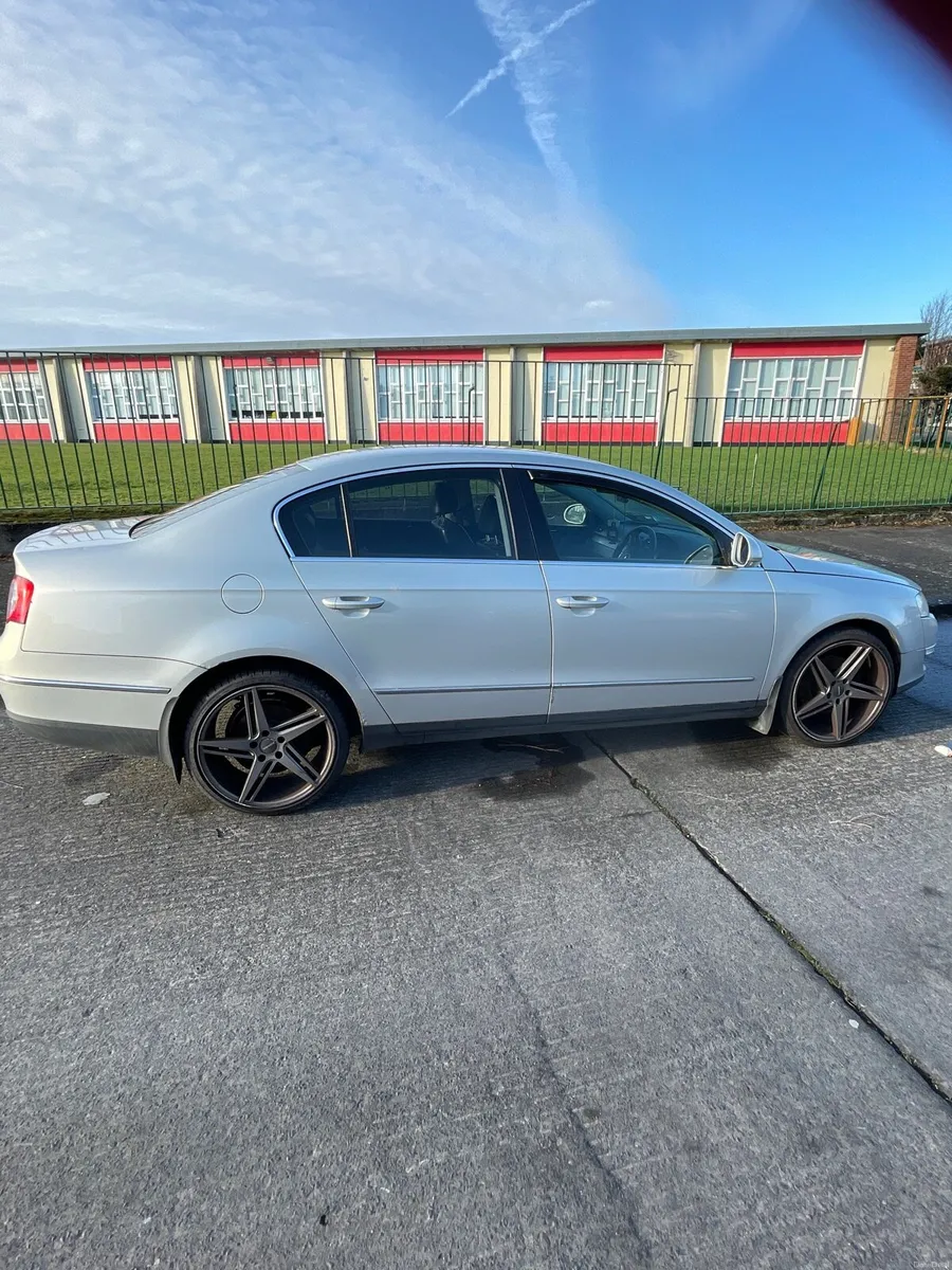 VW Passat 20 TDI - Image 2