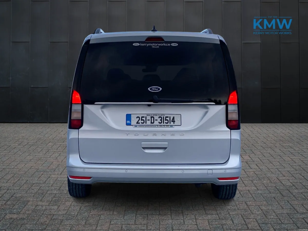Ford Tourneo Connect 2.0 TDCI Grand Tourneo 7-Seat - Image 5