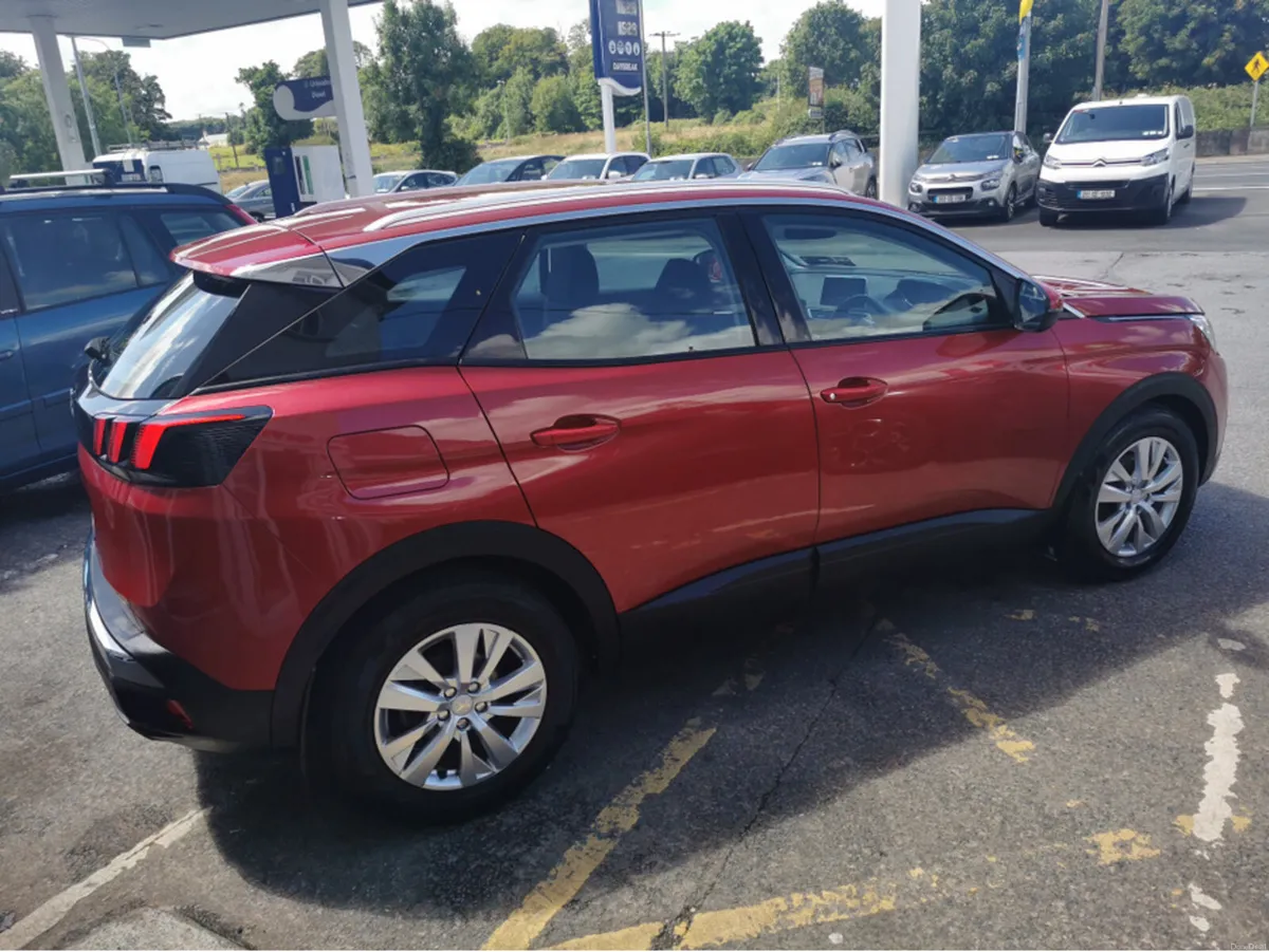 Peugeot 3008 ACTIVE 1.6 BLUE HDI 120 4 4DR - Image 6