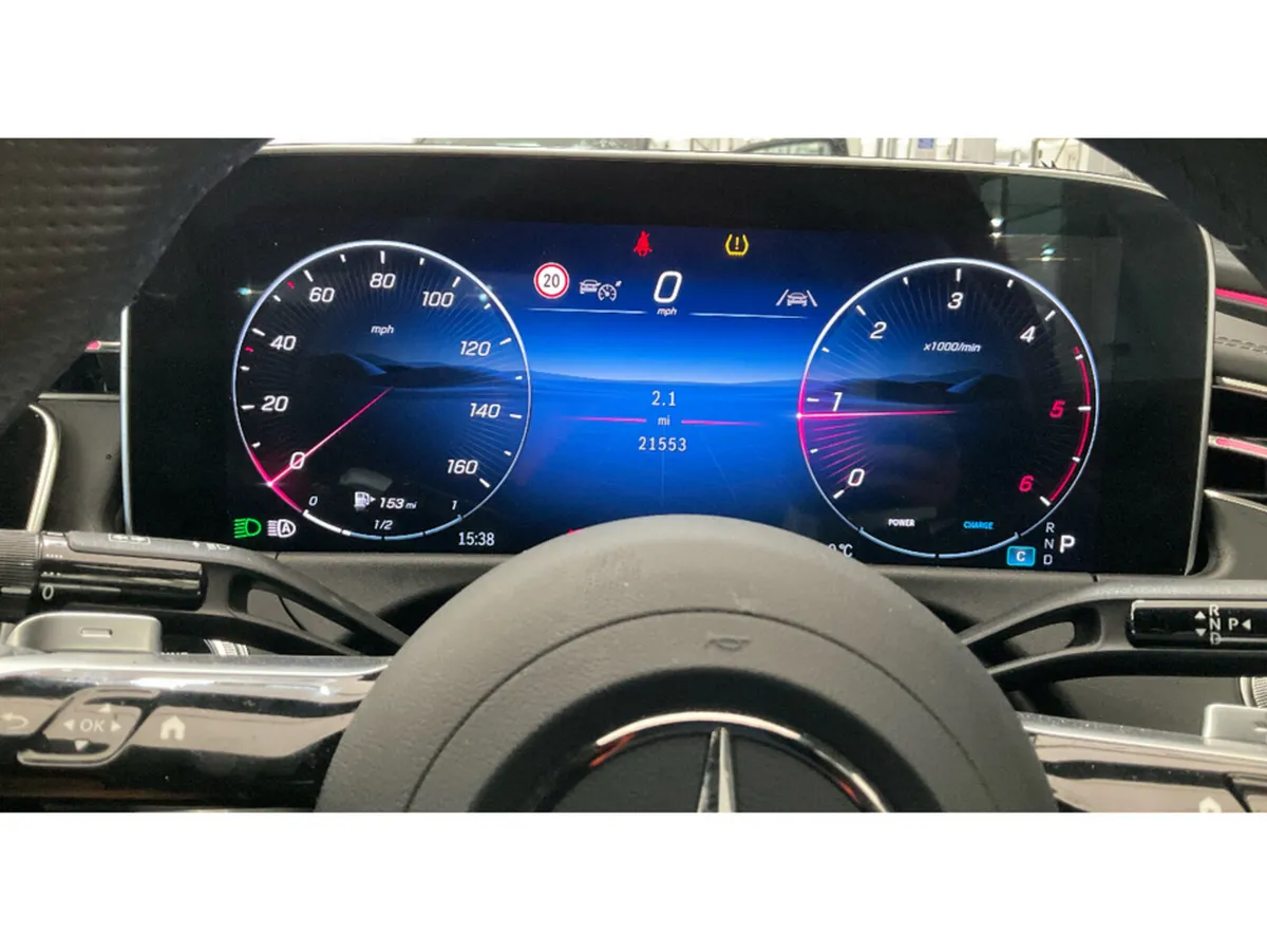 Mercedes-Benz E-Class AMG LINE ADVANCED - Image 3