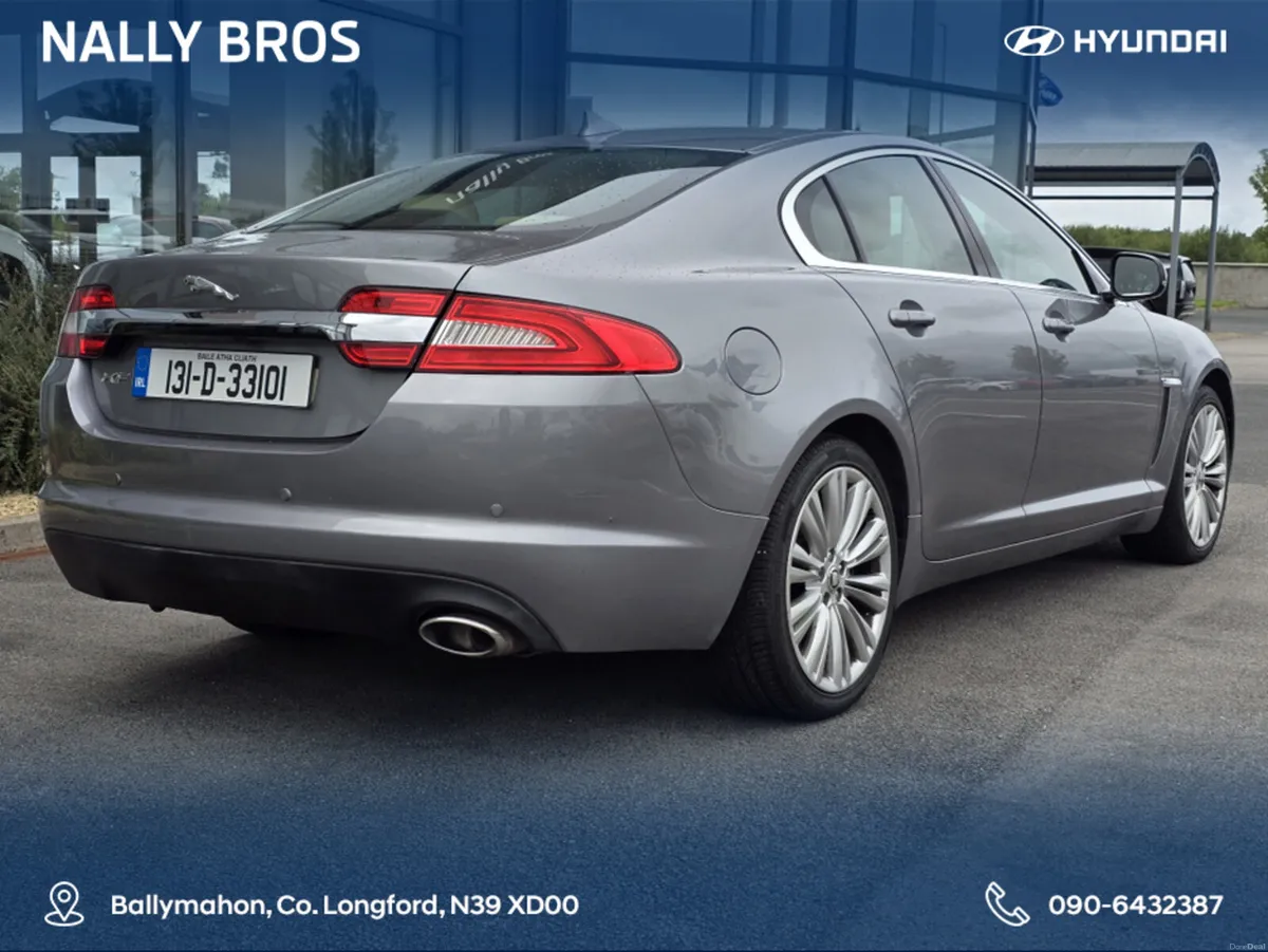 Jaguar XF 2.2 D LUXURY 200PS 4DR AUTO - Image 2