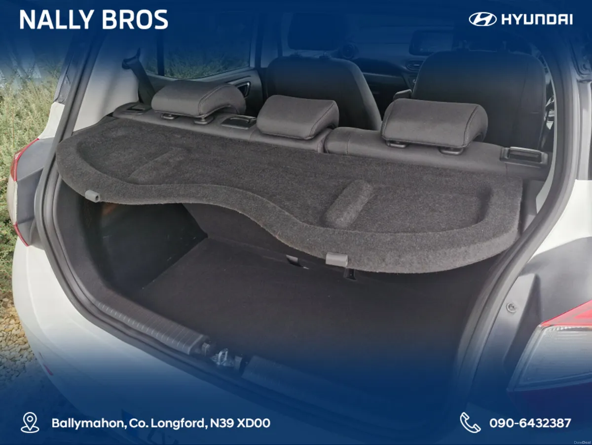 Hyundai i10 DELUXE PLUS 2 TONE ROOF 5DR - Image 3