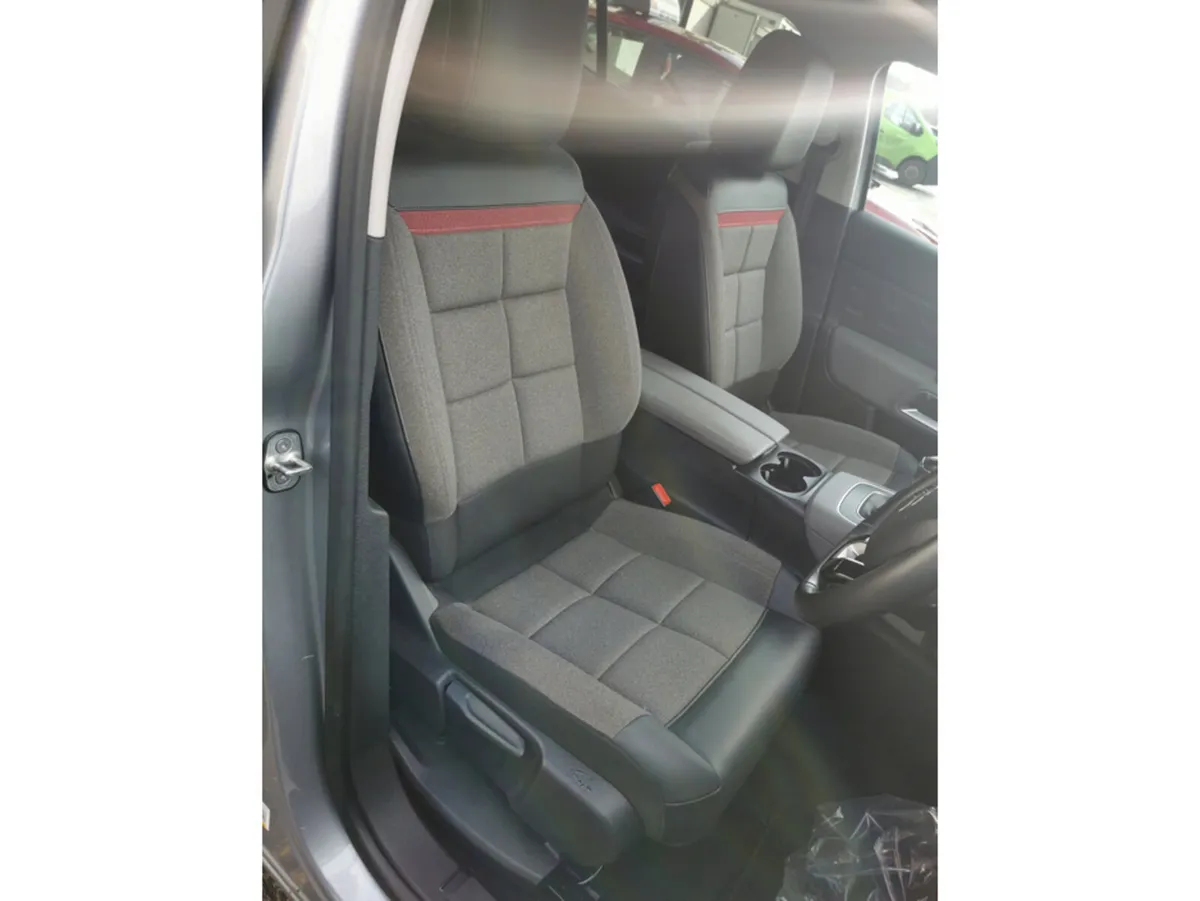 Citroen C5 Aircross FEEL PACK BLUE HDI 130 5DR - Image 4