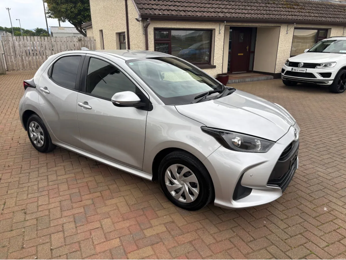 Toyota Yaris Automatic - Image 6