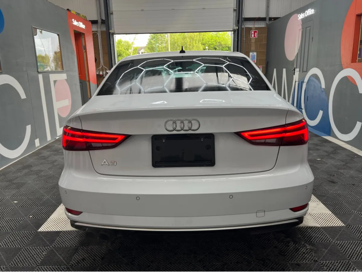 Audi A3 1.4 PETROL/ 81k KMs / HEATED SEATS , REVER - Image 5
