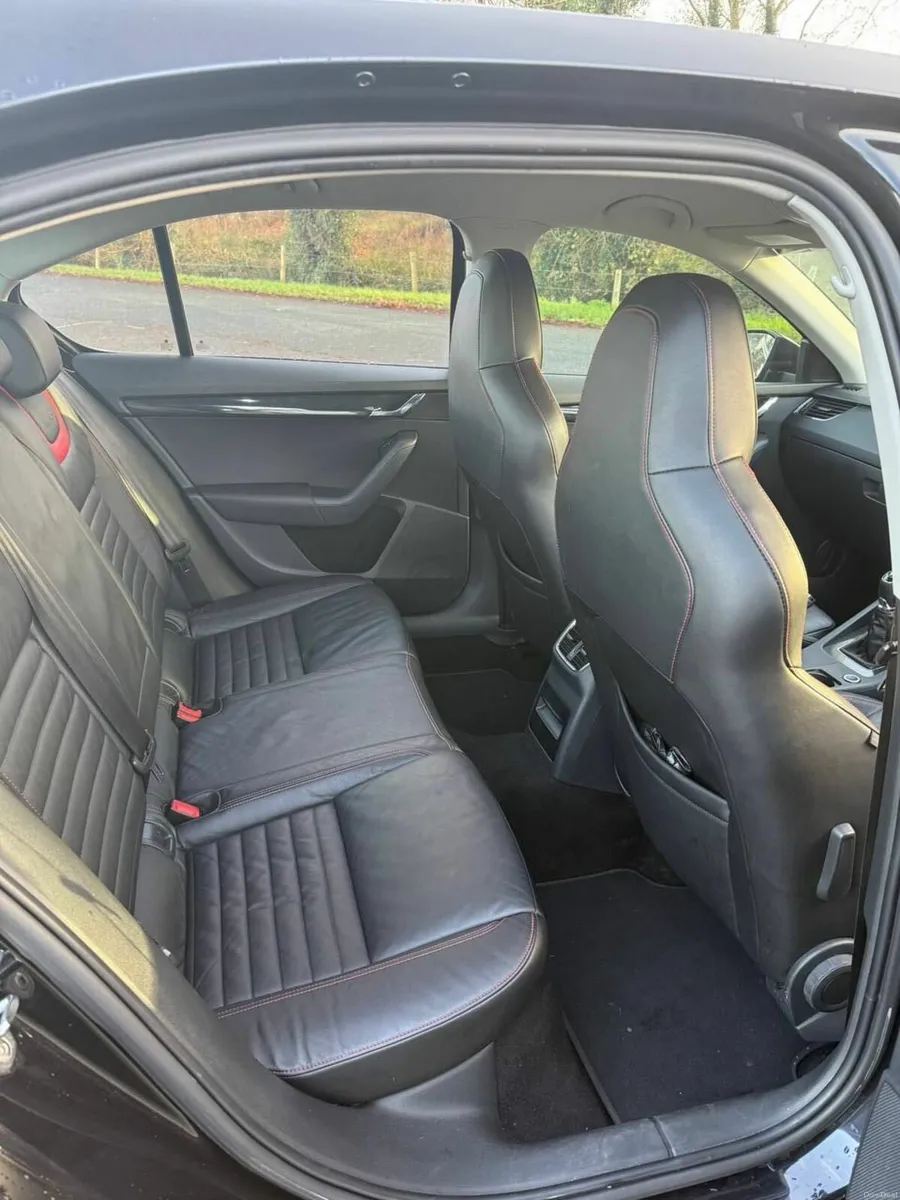 SKODA OCTAVIA 2014 LOW MILEAGE VRS VIEW - Image 3