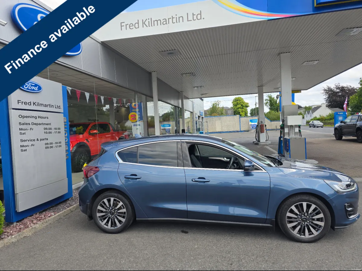 Ford Focus TITANIUM VIGNALE 5DR 1.0T 12 125 MHEV - Image 3