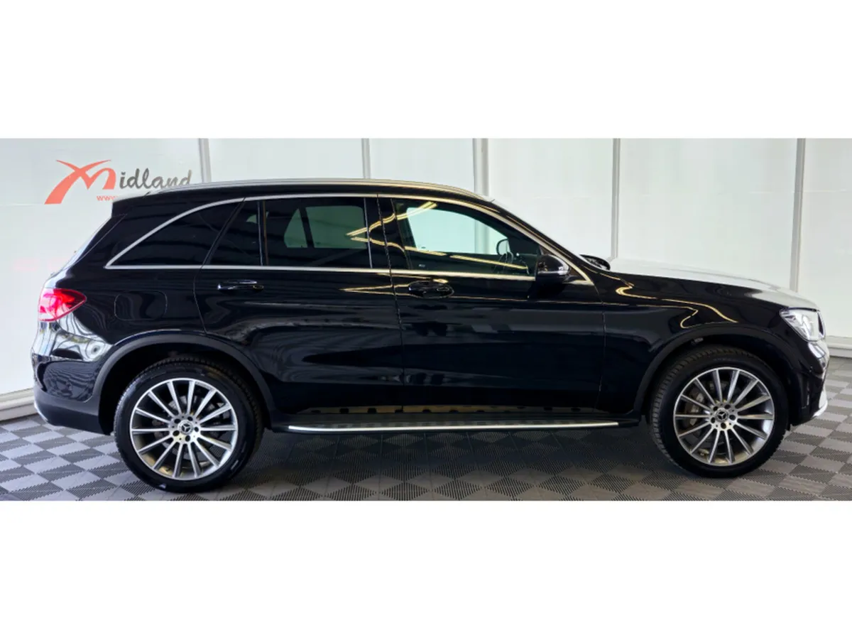 Mercedes-Benz GLC 300DE AMG LINE PREMIUM - Image 2