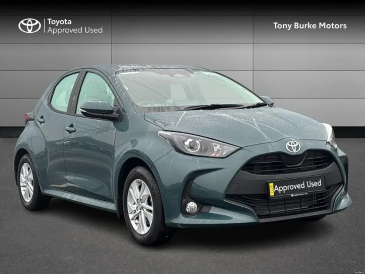 Toyota Yaris - Save EUR 2,600 - Luna - 1.5 Hybrid - Image 1