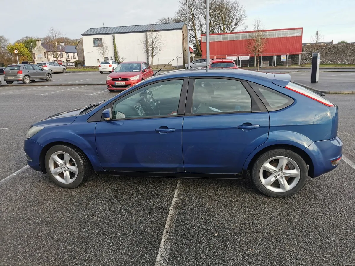 Ford Focus 2009 - Image 4