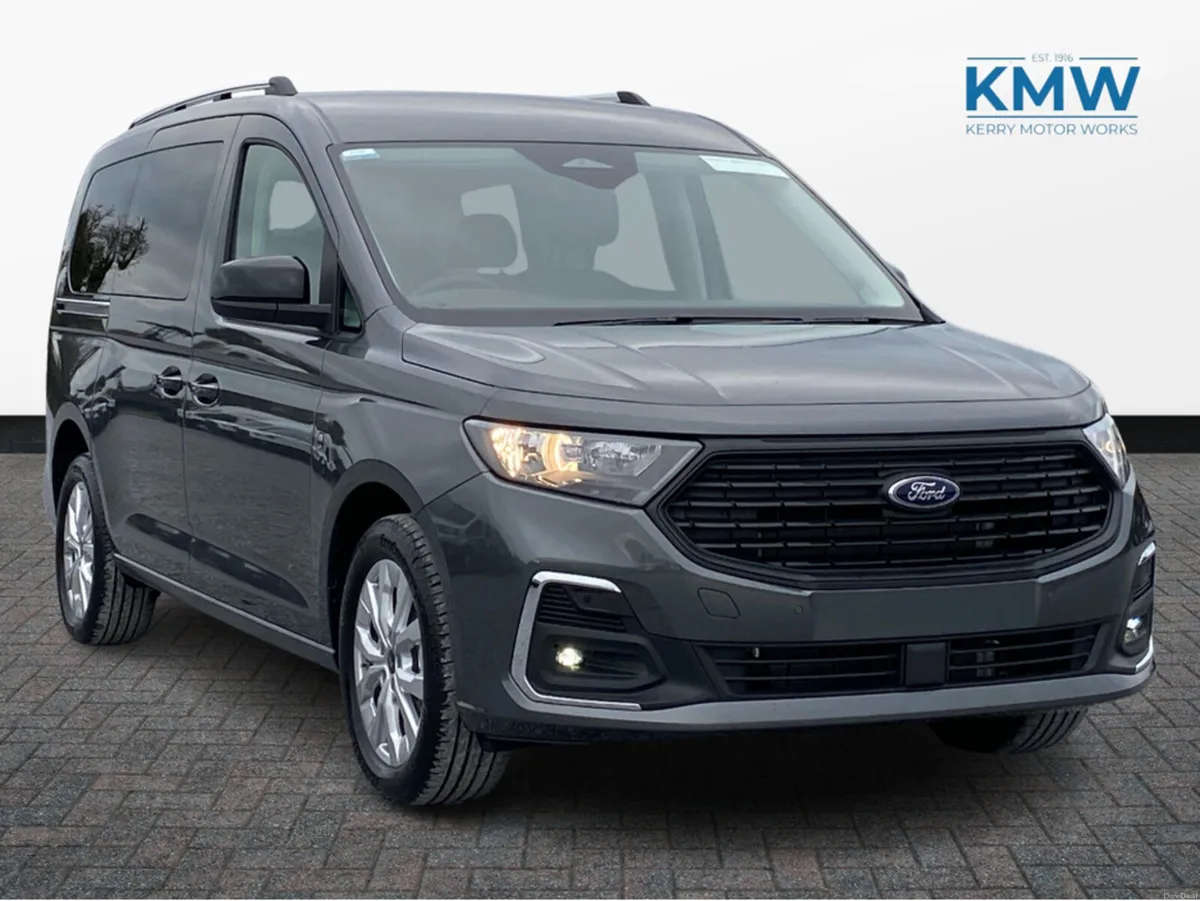 Ford Tourneo Connect Tourneo Connect  LWB Titanium - Image 1