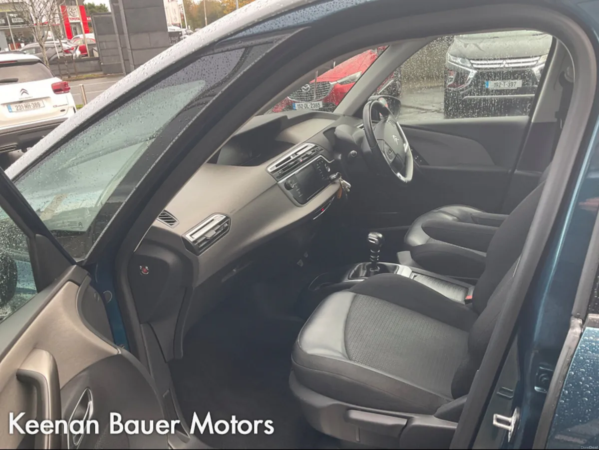 Citroen C4 Spacetourer FLAIR BLUEHDI 1 130 MY22.3 - Image 2