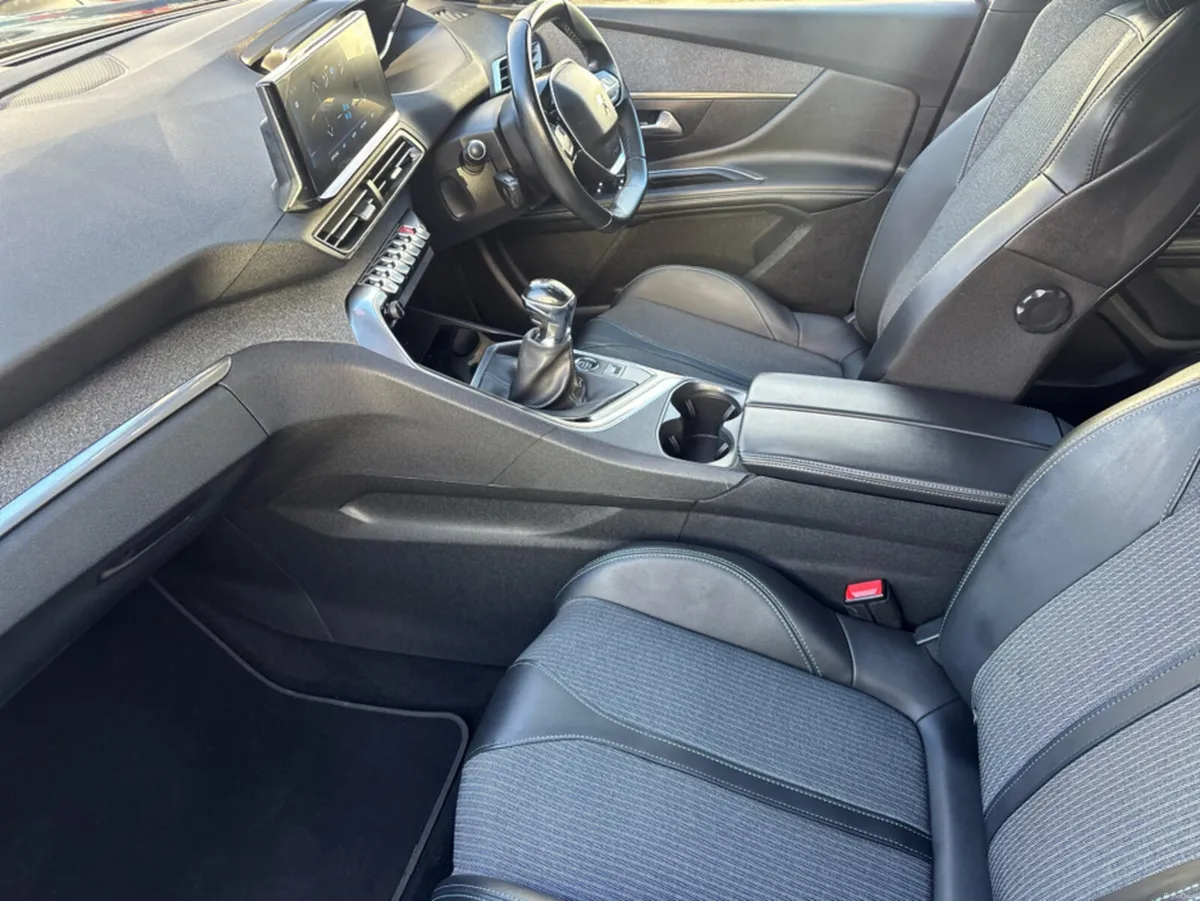 Peugeot 3008 FL ALLURE 1.5 BLUE HDI 13 130 6.2 - Image 3
