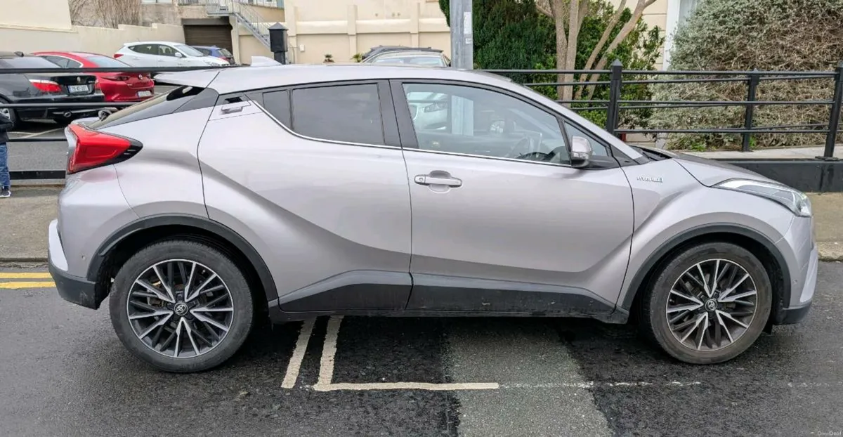 182 Toyota C-HR Hybrid Sol -Top Spec- 92k -1 Owner - Image 2