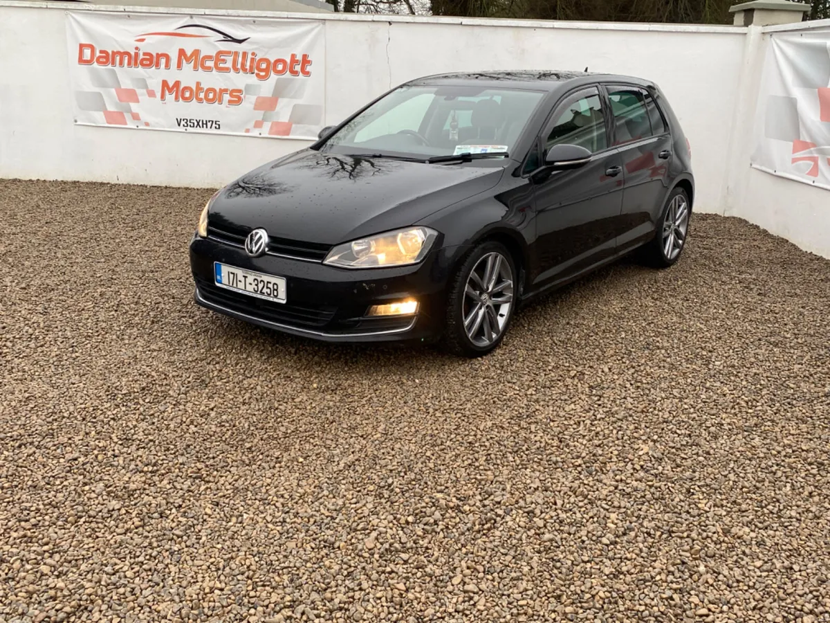 2017 Volkswagen Golf - Image 2