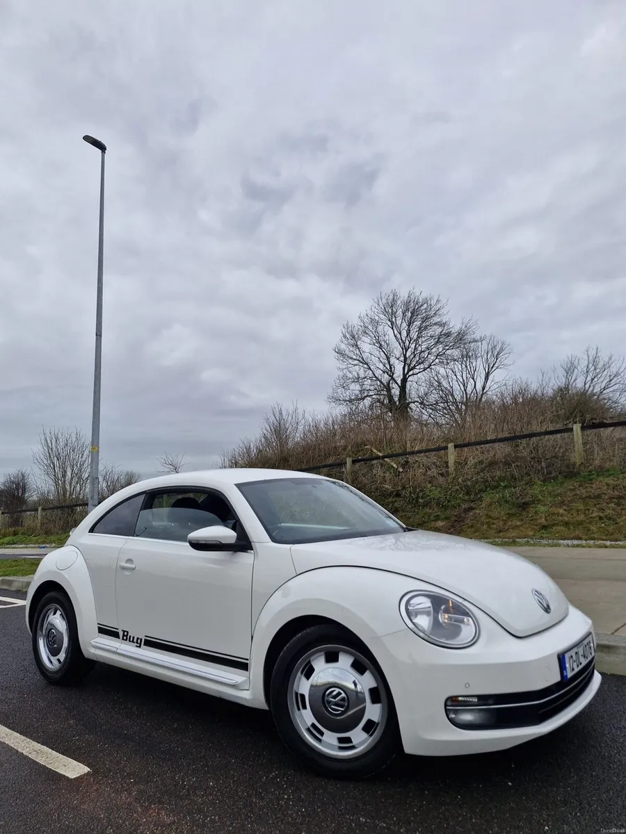 Vw beetle 2012 LOW MILES - Image 2
