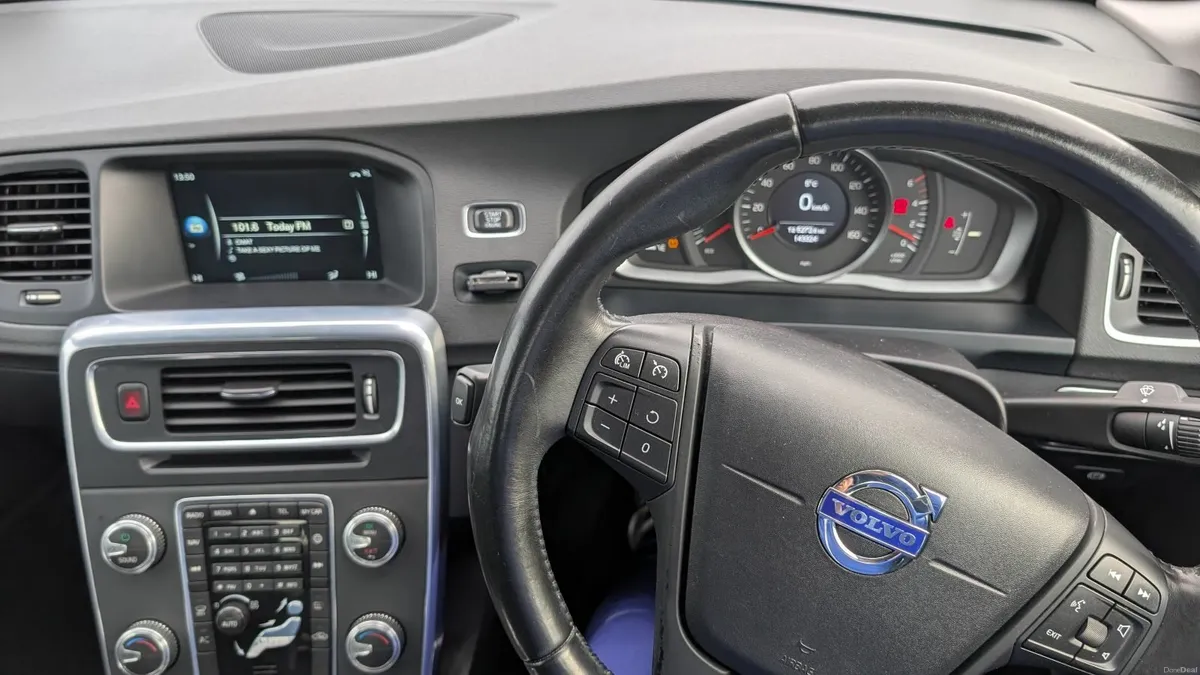 Volvo S60 2015 - Image 3