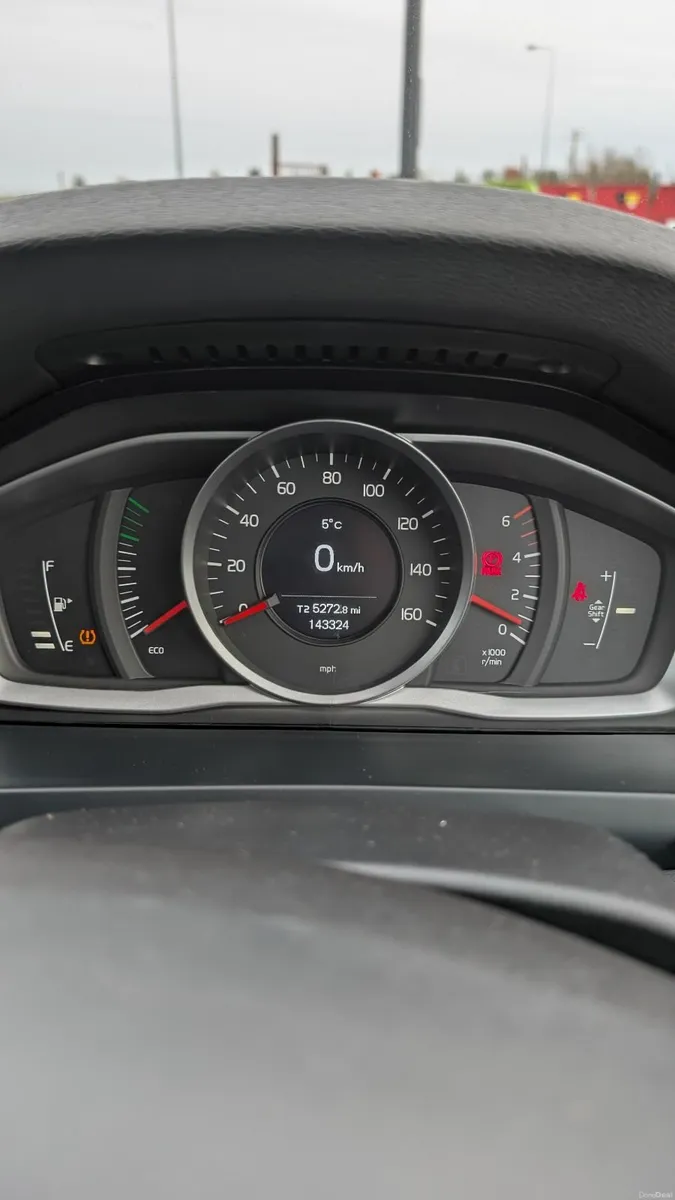 Volvo S60 2015 - Image 4