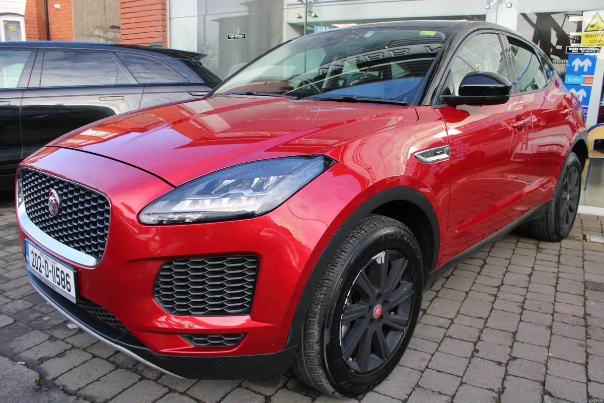 Jaguar E-Pace CHEQUERED FLAG AWD AUTO 2020 - Image 3