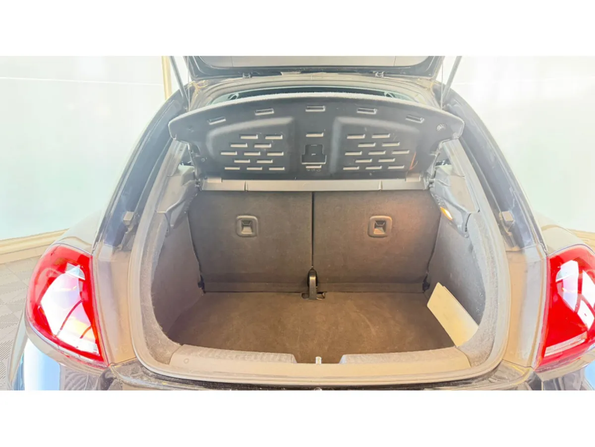 Volkswagen Beetle 2.0 TDI DESIGN 140PS 3DR - Image 6