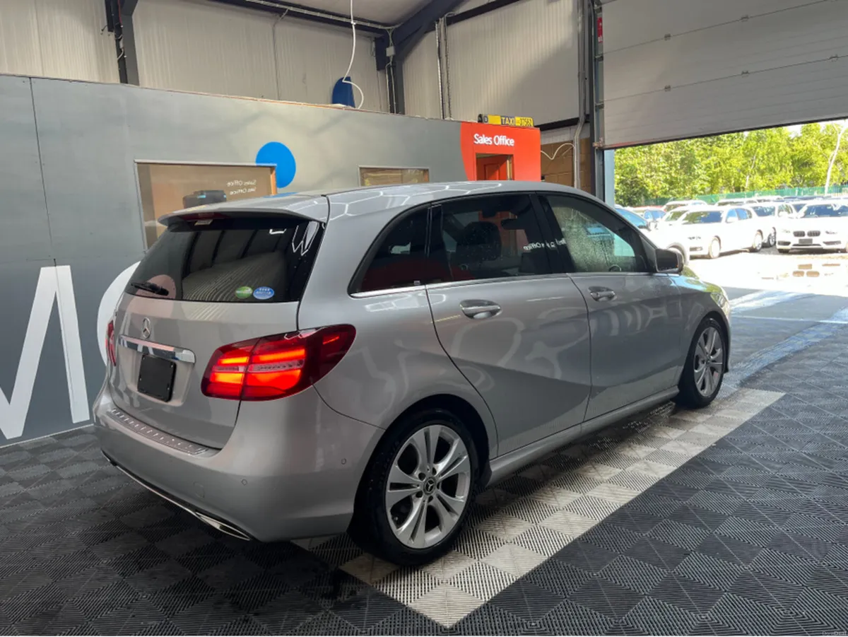Mercedes-Benz B-Class B180 AUTOMATIC   / 61k KMs / - Image 6