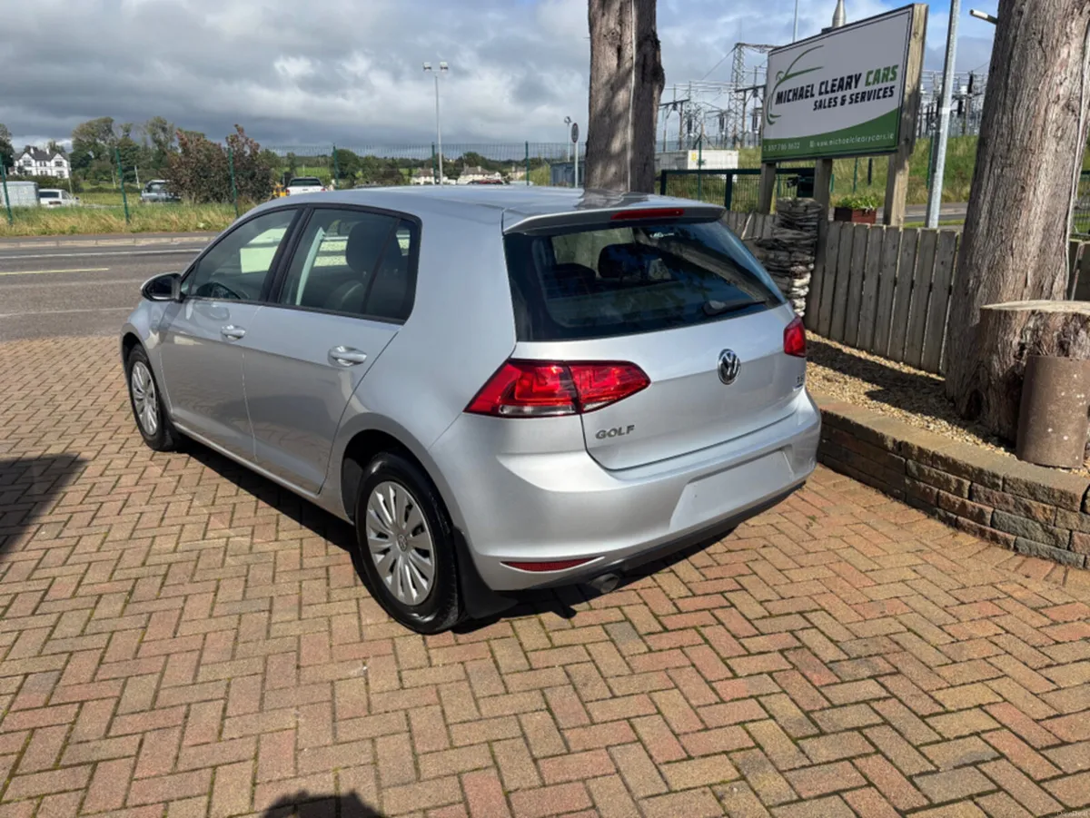 Volkswagen Golf TRENDLINE 1.2 TSI MANUAL 6SPEED FW - Image 4
