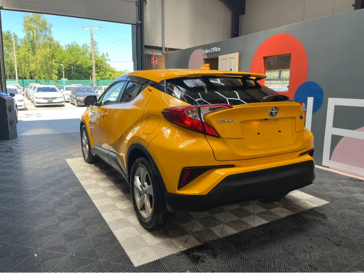 Toyota C-HR ONLY €18950 C-HR 1.8 HYRBID / 91k KMs - Image 4