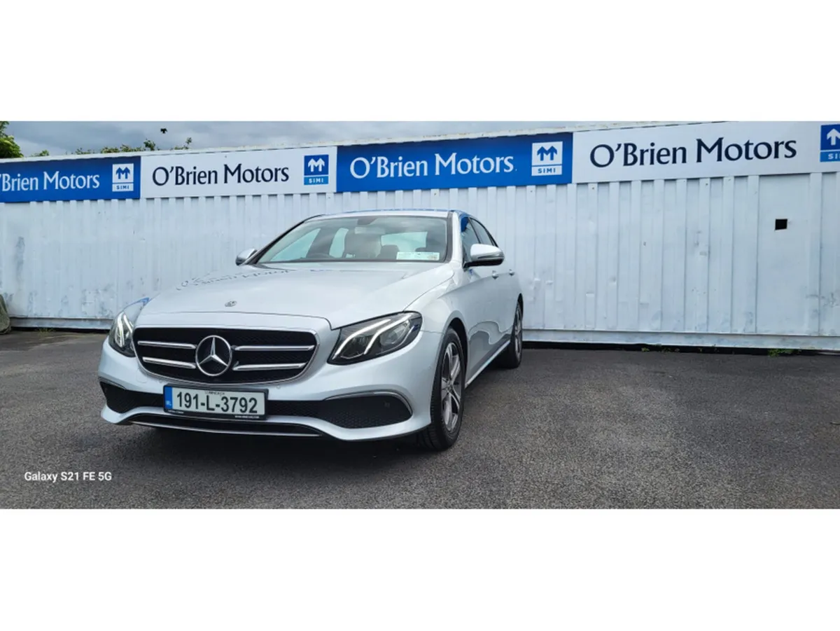Mercedes-Benz E-Class E220 D SE 4DR AUTO - Image 3