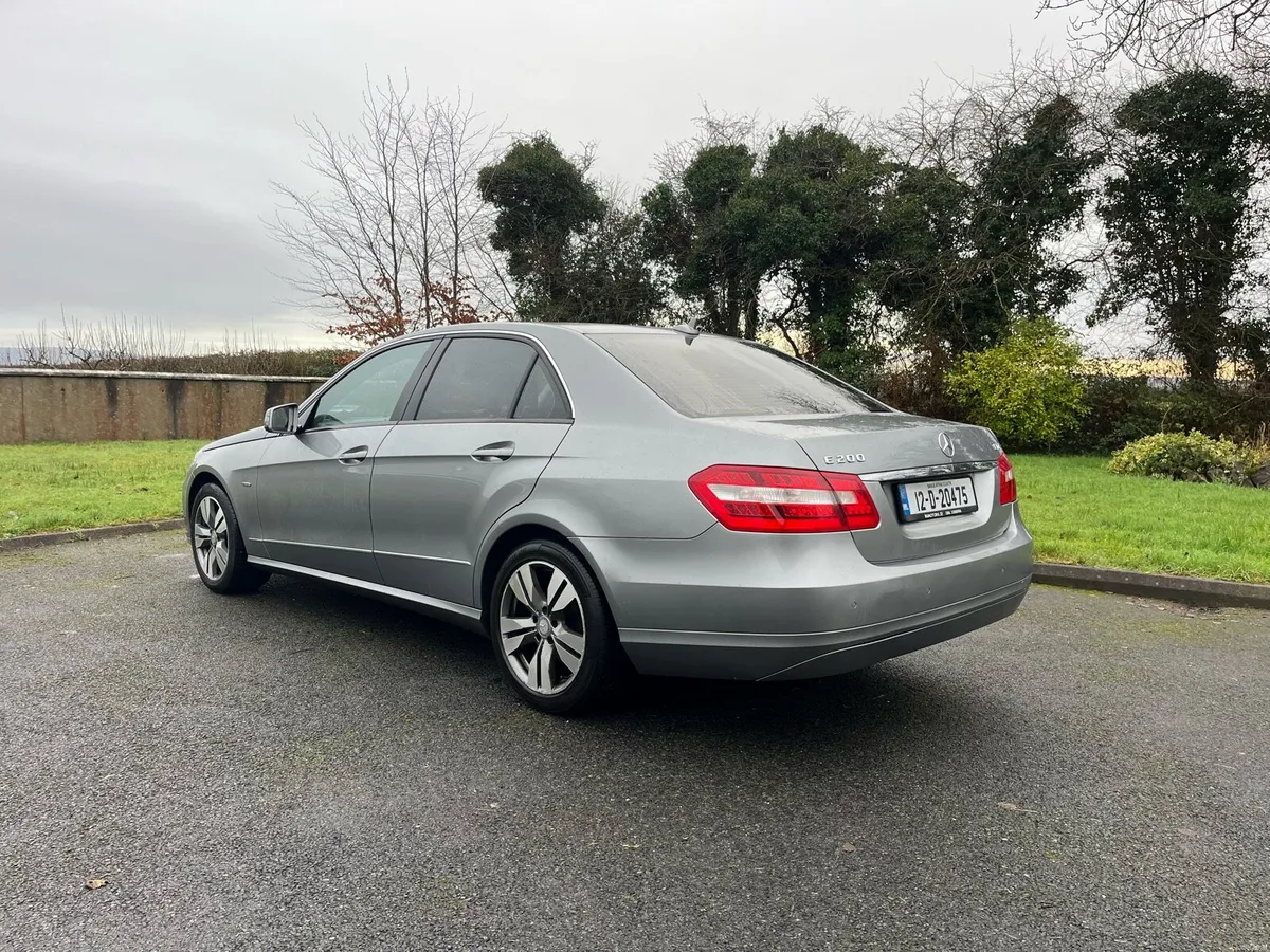 2012 Mercedes E200 CDI - Image 1
