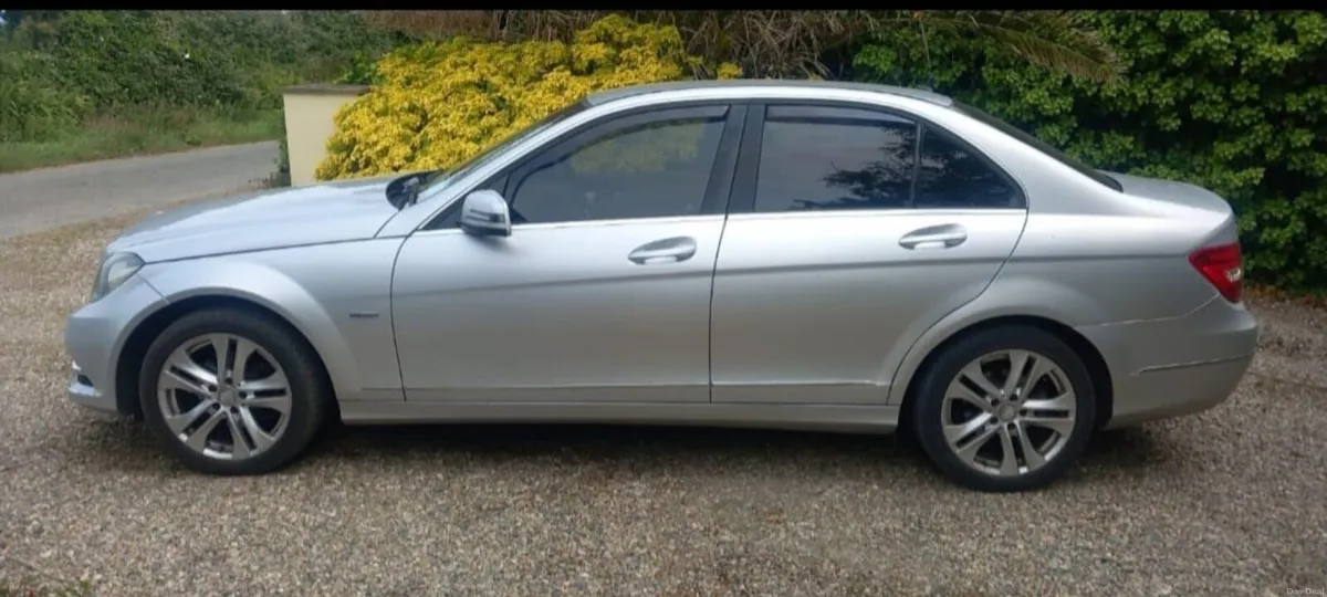 Mercedes-Benz C Class C200 auto. - Image 2