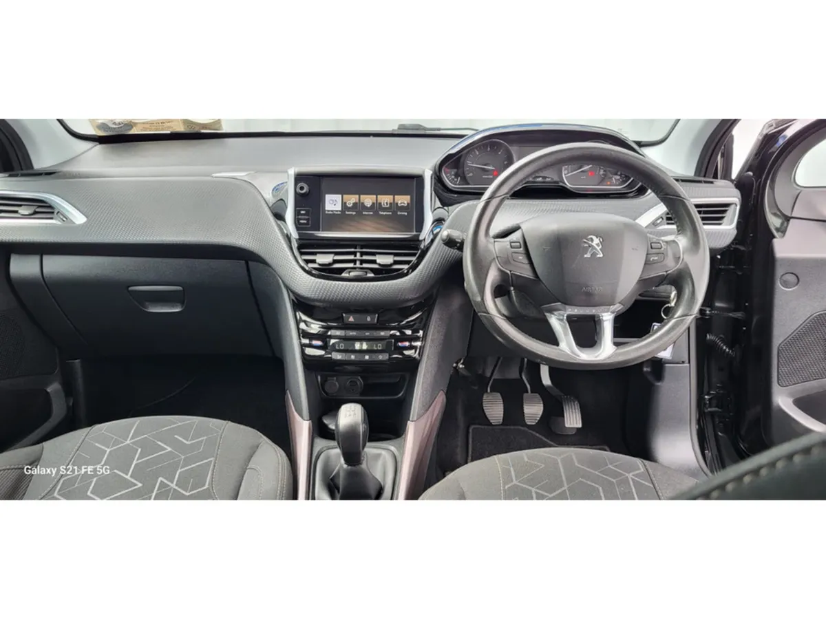 Peugeot 2008 ACTIVE 1.6 BLUE HDI 75 4DR - Image 6