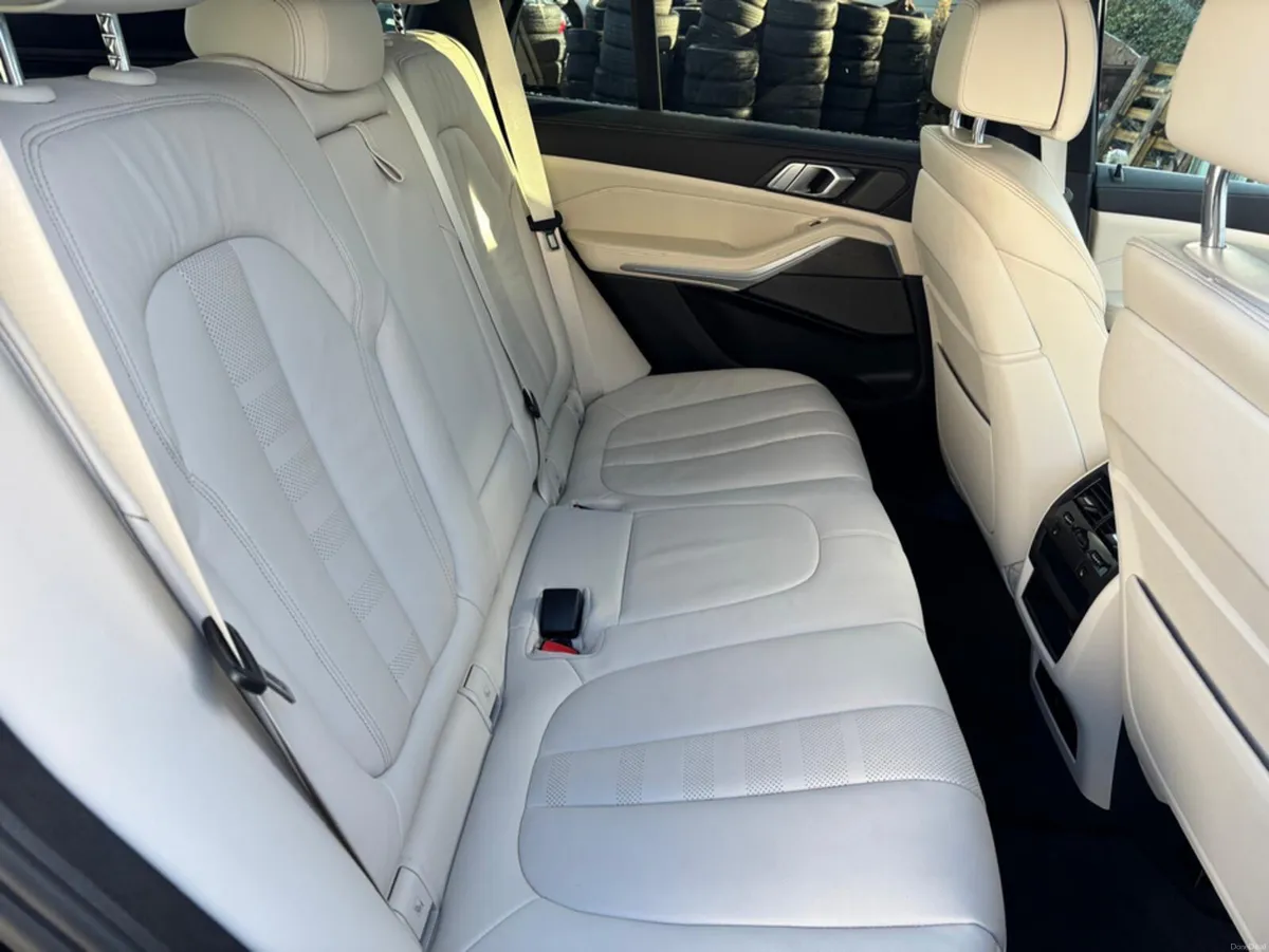 BMW X5 XDRIVE45E M SPORT AUTO - Image 5