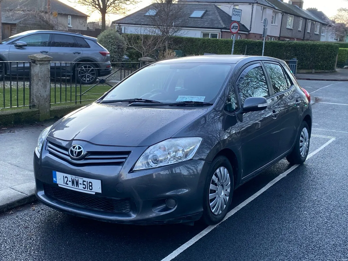 2012 Toyota Auris - Image 3
